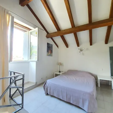Appartamento Maison Kyprea: /duplex , Spacieux, Confort Avec Terrasse Exterieure Privee, Parking Privatif , Vue Pittoresque Sur La Citadelle De Et Les Montagnes. Corte (Corsica)