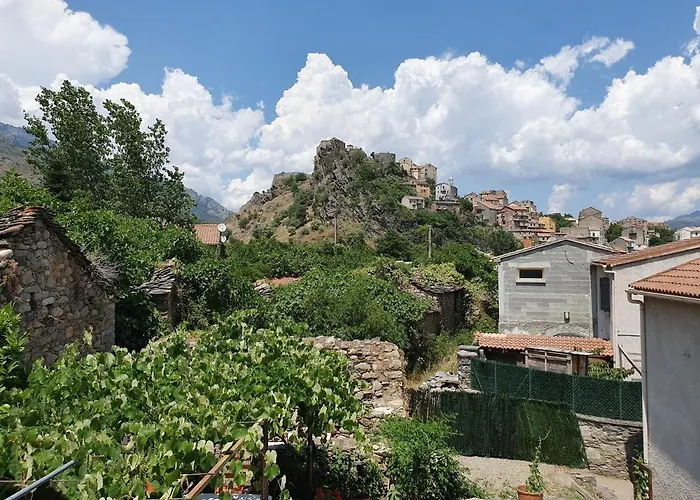 Maison Kyprea: /duplex , Spacieux, Confort Avec Terrasse Exterieure Privee, Parking Privatif , Vue Pittoresque Sur La Citadelle De Et Les Montagnes. Apartment