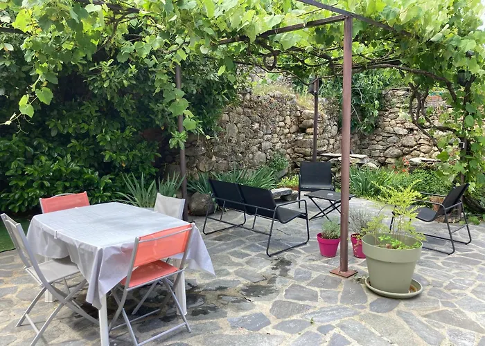 Maison Kyprea: /duplex , Spacieux, Confort Avec Terrasse Exterieure Privee, Parking Privatif , Vue Pittoresque Sur La Citadelle De Et Les Montagnes. Apartment